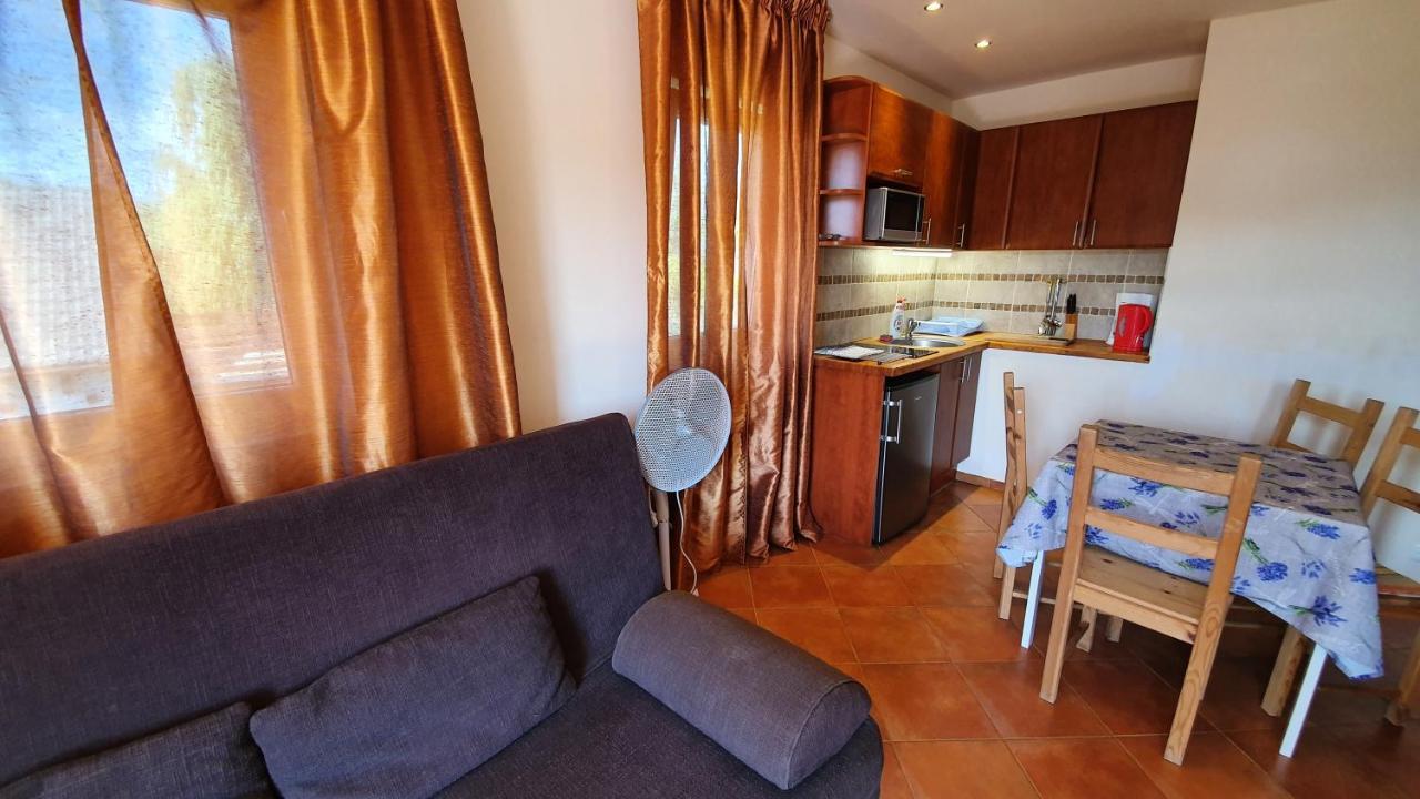 Wellapartman Zamárdi Exterior foto